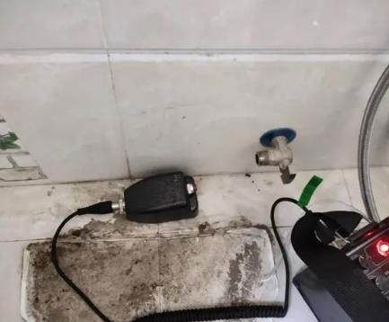 商州屋顶漏水维修公司分享下卫生间漏水的危害及解决方法